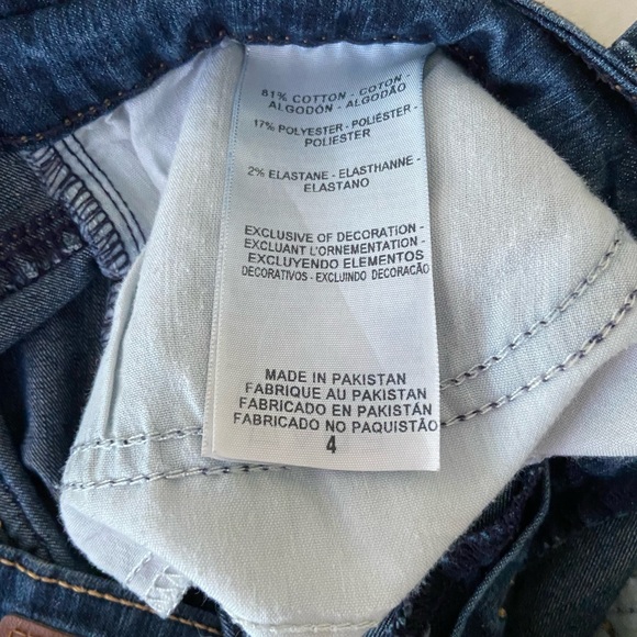 Denizen Jean Short! Size 4 - Picture 4 of 4